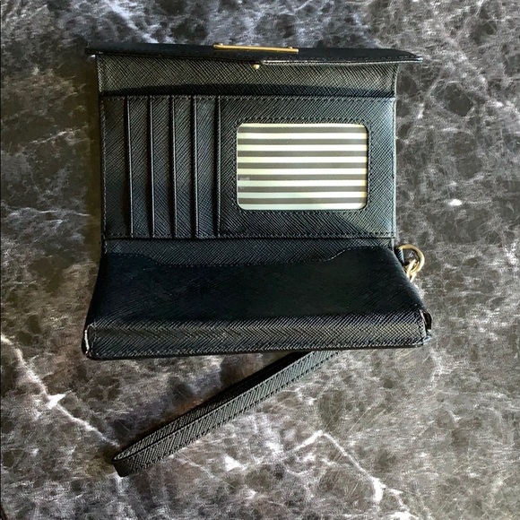 Kate Spade New York Saffiano Wristlet Black - Picture 2 of 3